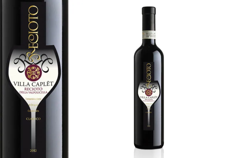 Etichetta Recioto della Valpolicella Villa Caplèt: stile elegante, dettagli dorati e forma ispirata a un calice.