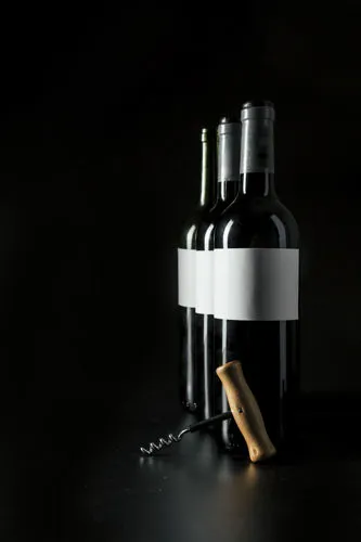 Etichette adesive in bobina per bottiglie di vino