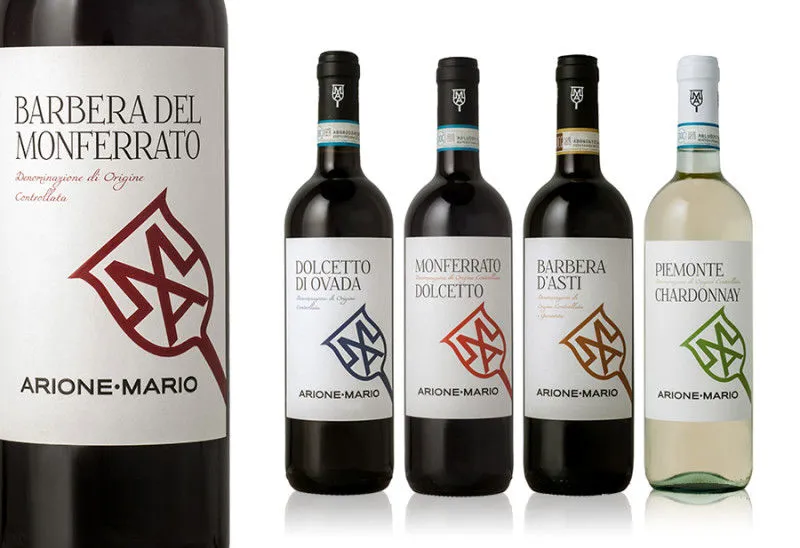 Etichetta Barbera del Monferrato Arione Mario: design pulito, logo distintivo e colori unici