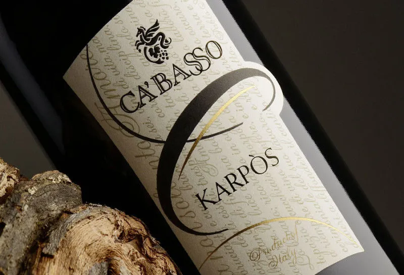 Etichetta vino Ca’Basso Karpos stampata su carta pregiata con dettagli dorati – progetto Win&Art Verona